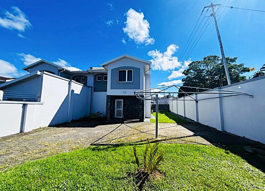  Bedroom Property for Sale in Berea Eastern Cape